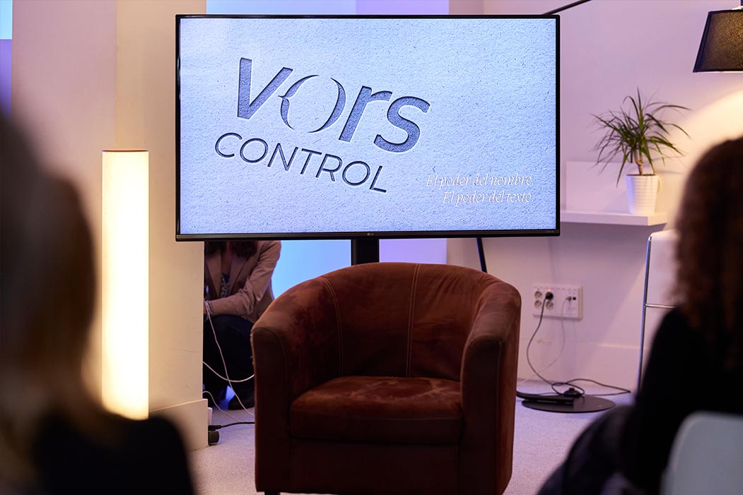 Nombre y branding de la startup VORS CONTROL mostrado en una pantalla